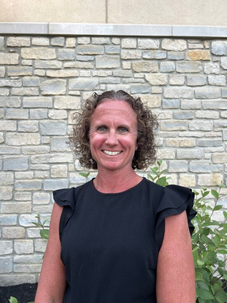 Headshot of Julie Fels, LPCC-S (Ohio), Therapist