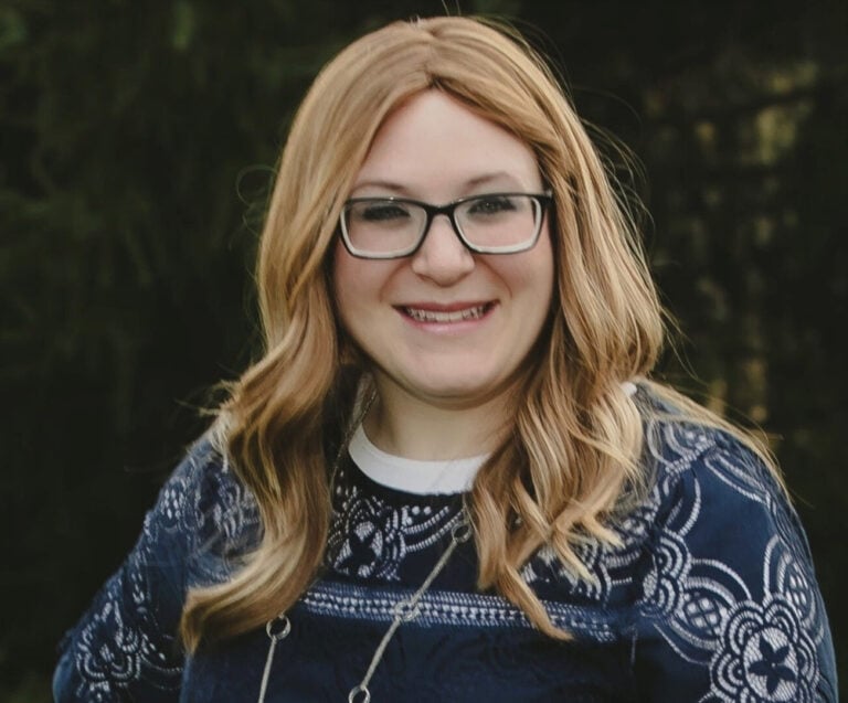 Nina Pridonoff - Therapist profile picture
