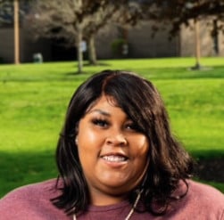 Headshot of Izjahana Lewis, LSW (Ohio), Therapist